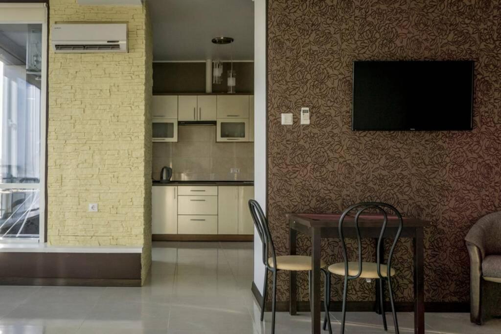 Doba In Ua Baku Bandery Apartments Dnjepropetovsk Buitenkant foto