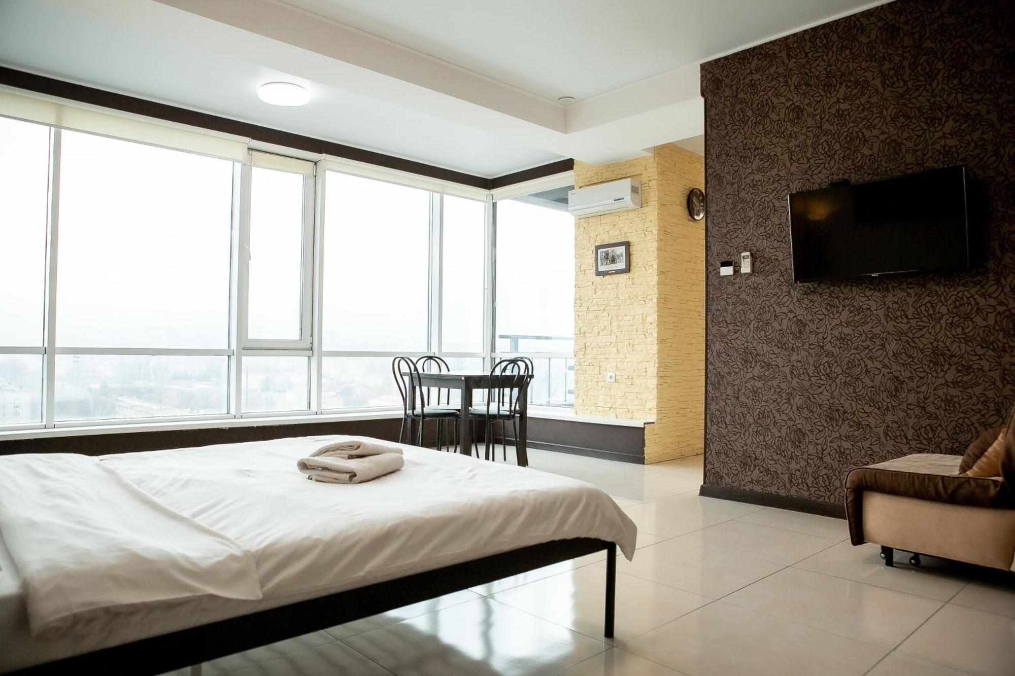 Doba In Ua Baku Bandery Apartments Dnjepropetovsk Buitenkant foto